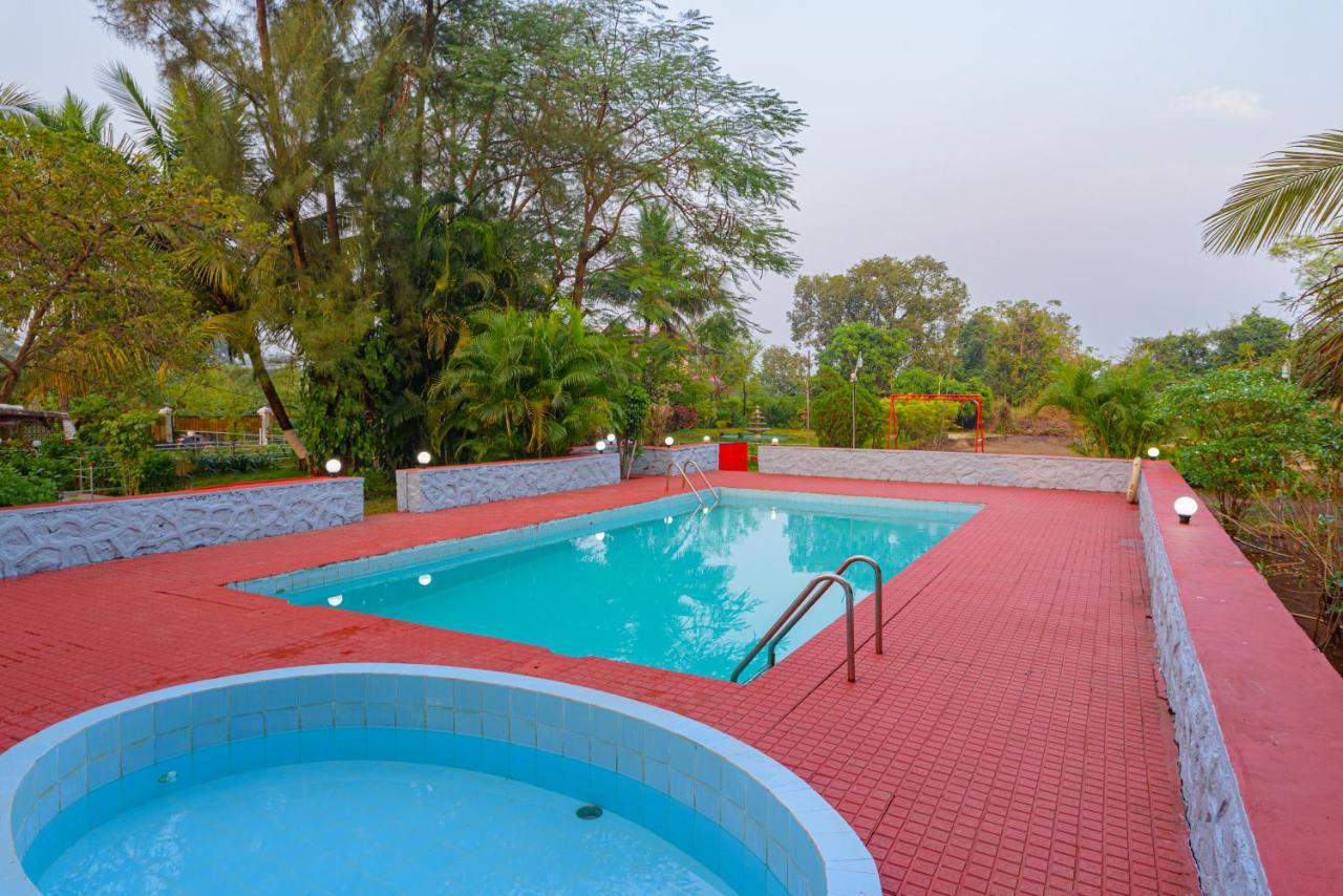Prajakta Rest House Alībāg Exterior foto