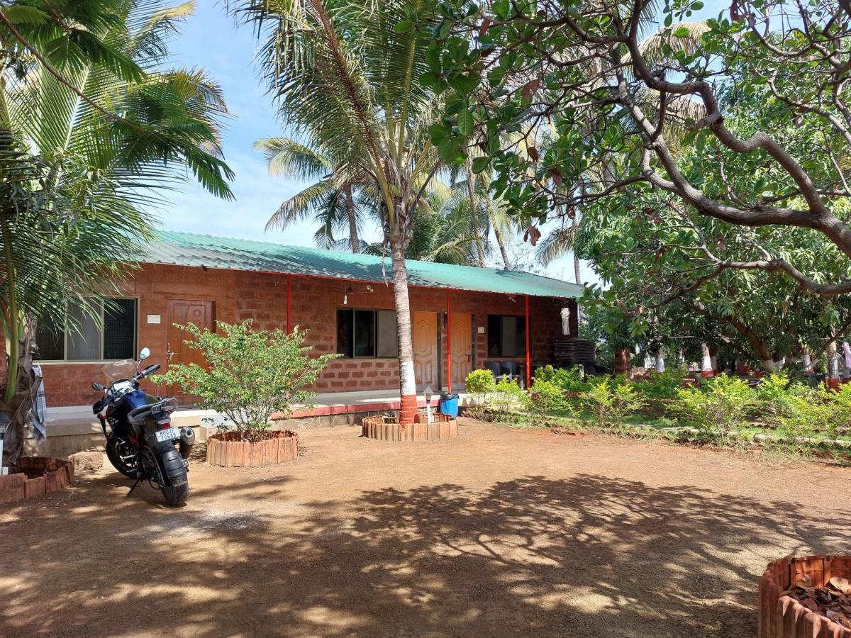 Prajakta Rest House Alībāg Zimmer foto